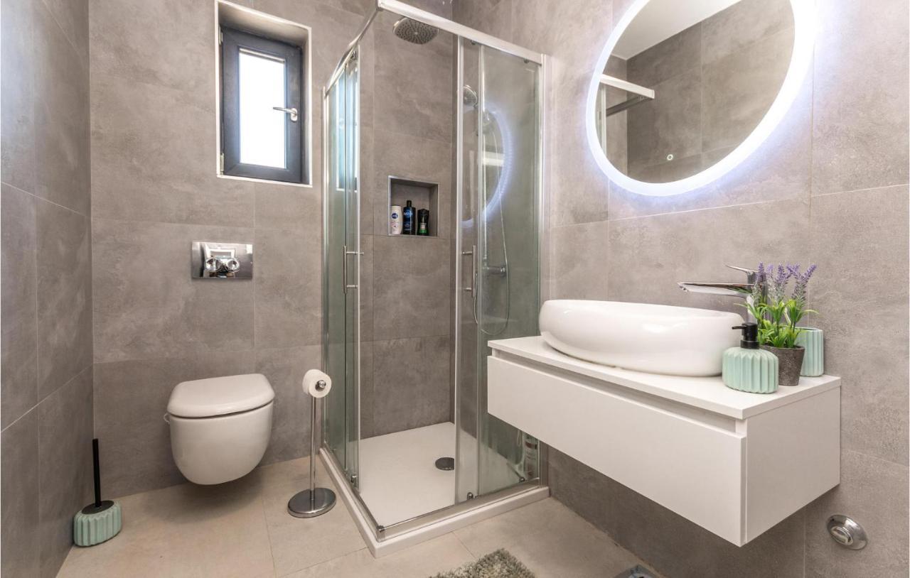 3 Bedroom Beautiful Home In Rastane Donje Donje Rastane Dış mekan fotoğraf